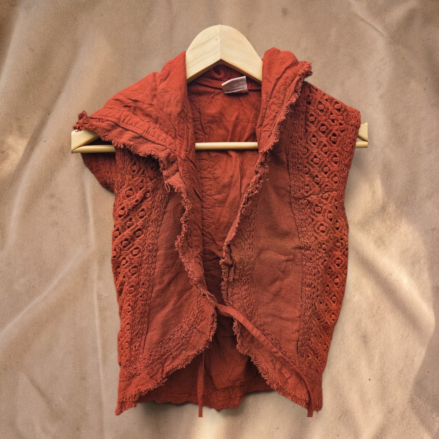 Wander Hood Vest