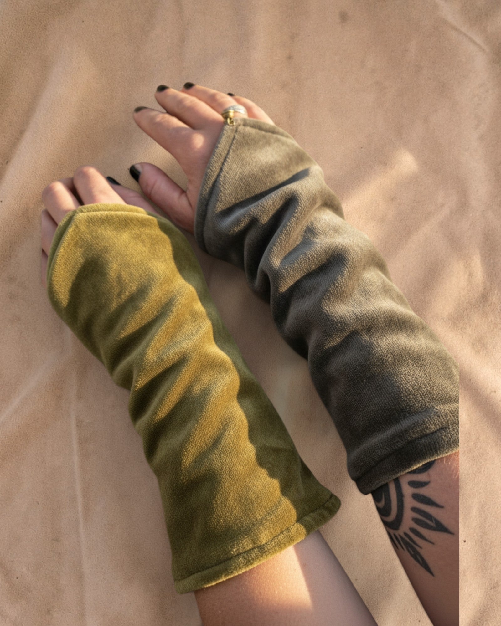 Olijfgroen grijs duo armwarmers